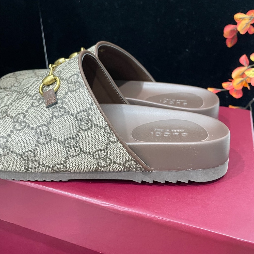 Gucci Women's Sandals - Picture 3 of 5